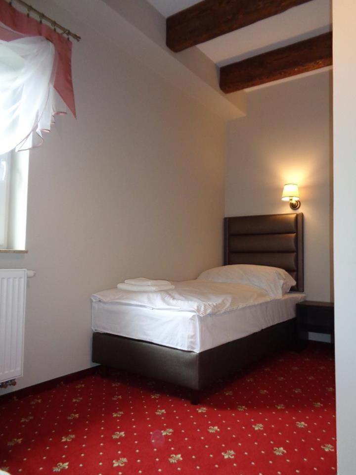 Pod Ksiecia Gorka Hotel Oleszyce Kültér fotó